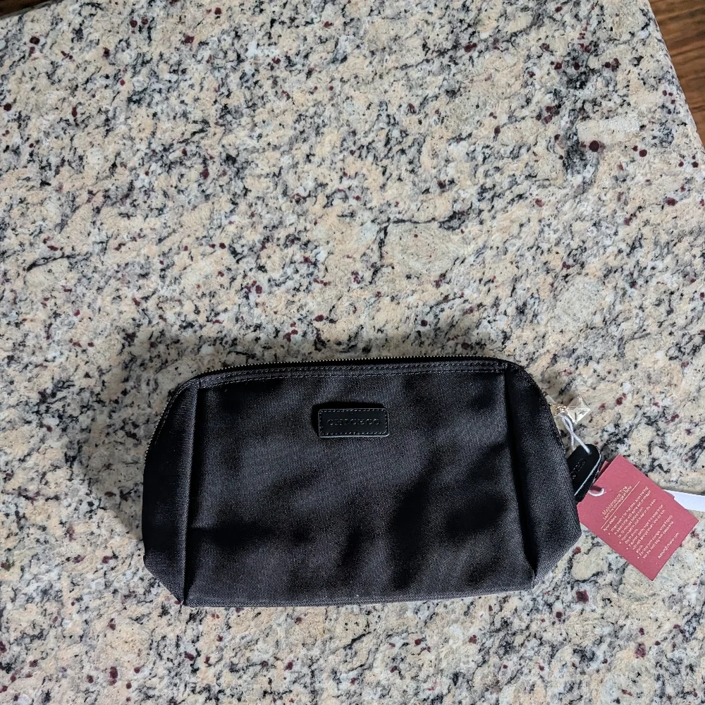 CHICECO Large Cosmetic Makeup Bag( 10x7x4)~Black-NWT'S